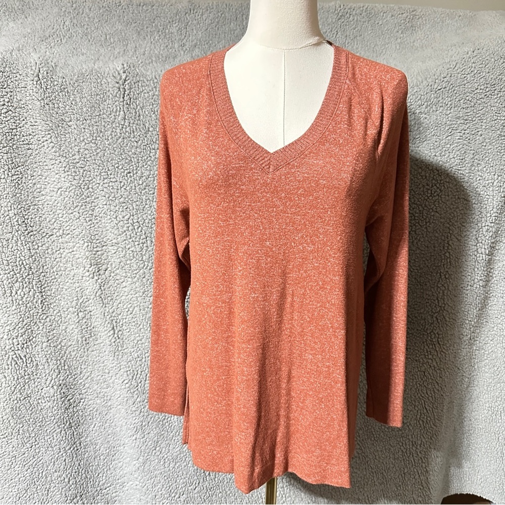 Loft Women's V-Neck Long Sleeve Top - Rust